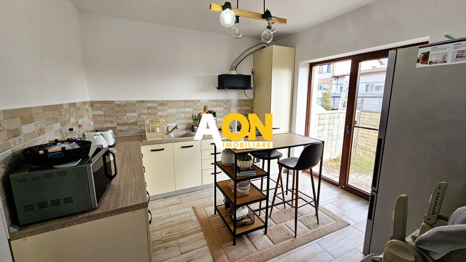 1/2 Duplex, 4 camere, mobilat, utilat, 230 mp, zona Lipoveni - Poză 5