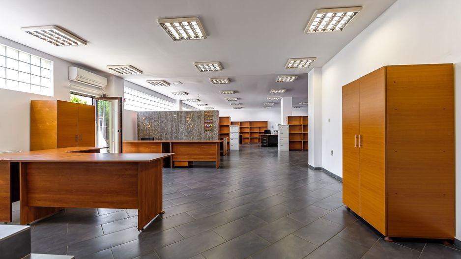 Spațiu pentru birouri în Pârneava - Poză 5