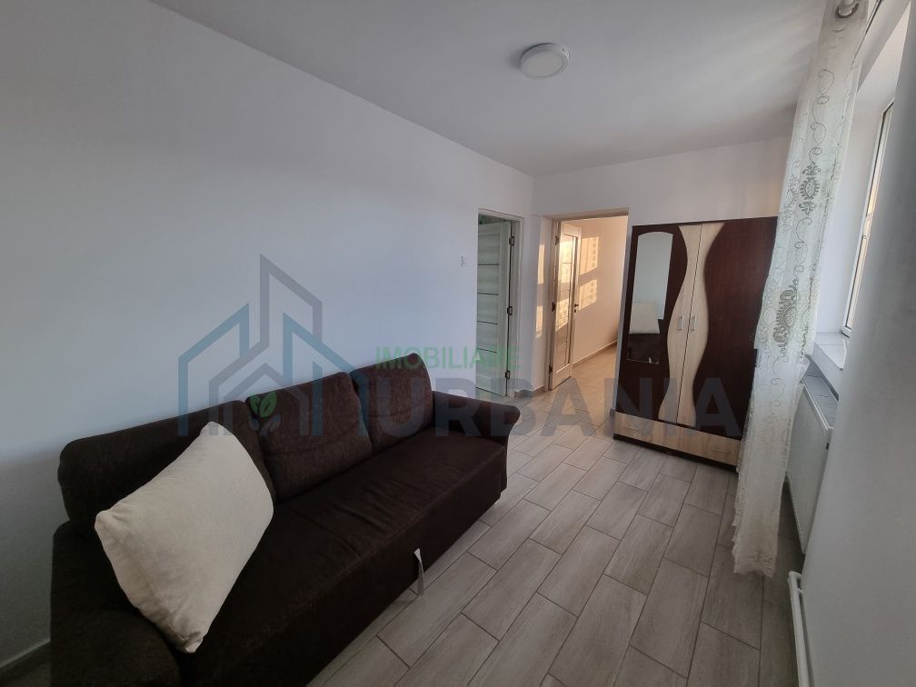 Apartament 3 camere, renovat complet, mobilat și utilat, lângă Colegiul Național „Mihail Sadoveanu” din Pașcani, cu pod pe toată suprafața - Poză 4