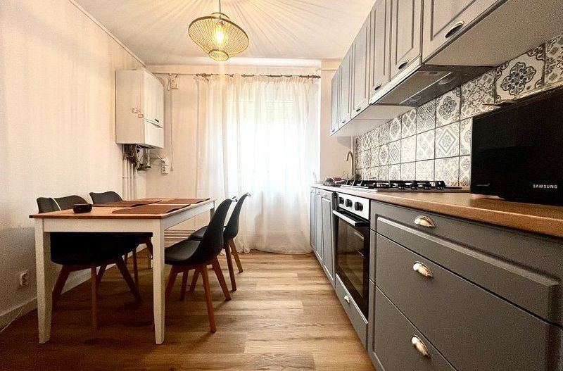 Apartament 3 camere, prima închiriere, elegant si primitor, in Circumvalațiunii - Poză 11