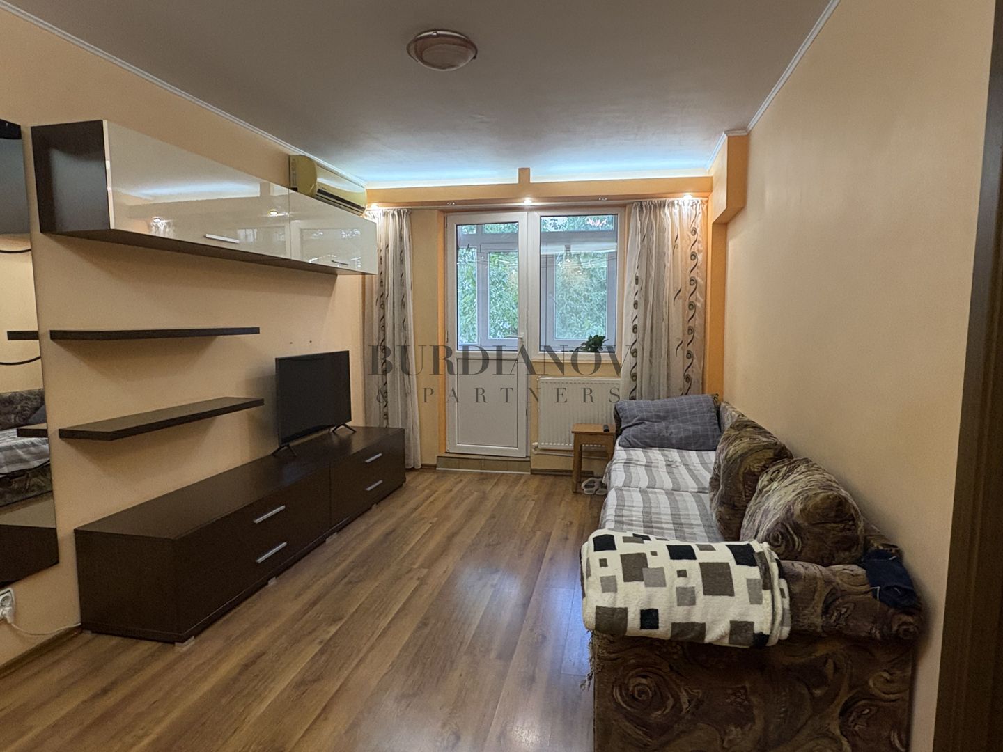 Apartament cu 3 camere - Metrou Nicolae Grigorescu - 50.9 mp total - Poză 1