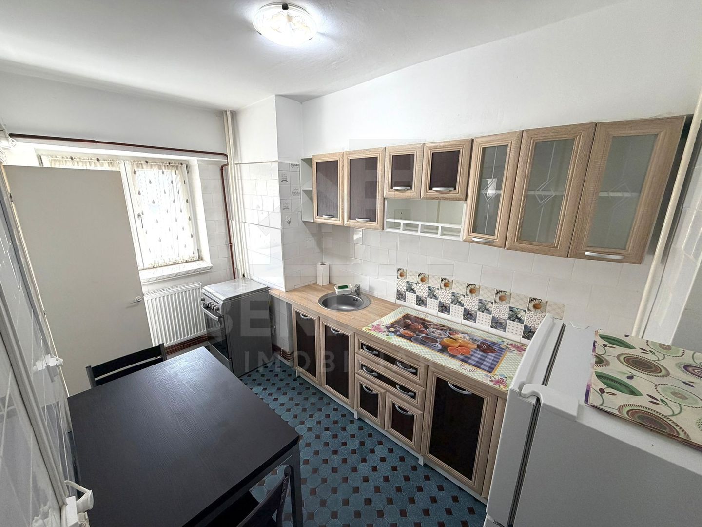 Apartament cu 2 camere decomandat Calea Bucuresti - Patria - Poză 3