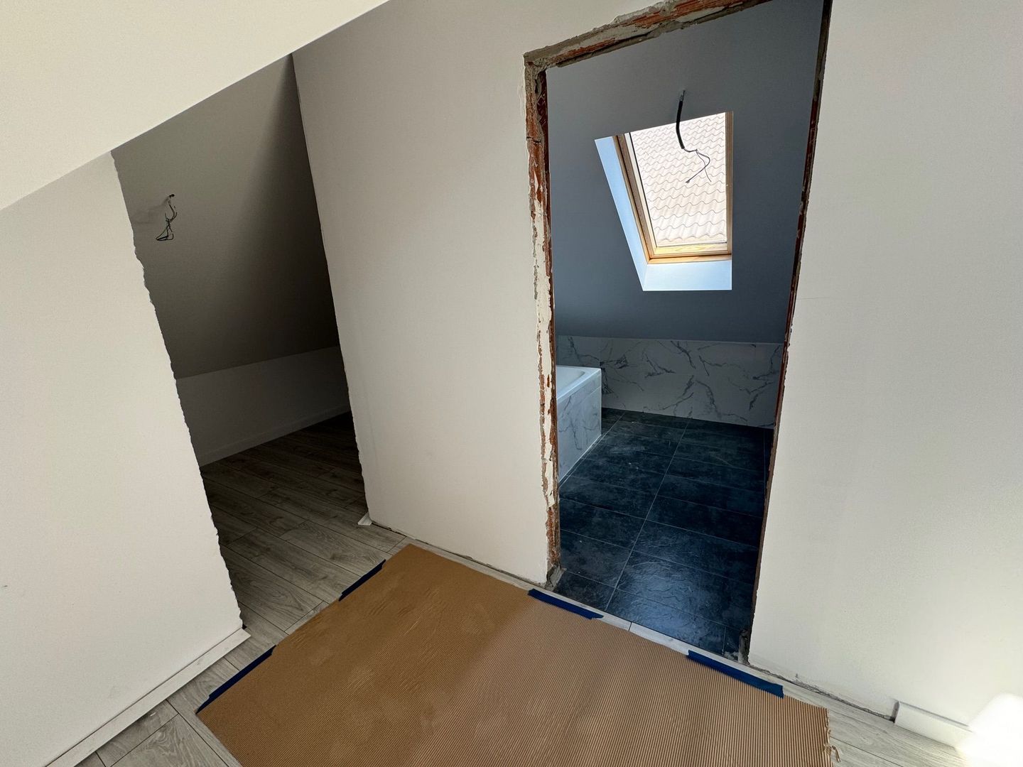 Vile parter Tunari Proiect DEOSEBIT, 150m2, curte 300m2 - Poză 13