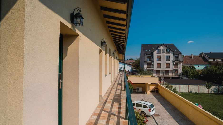 Business la cheie - Proprietate tip pensiune cu rating 9,8/10 Booking - Poză 12