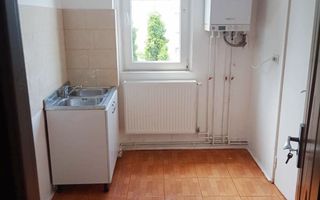 Apartament cu 2 camere in cartierul Astra-Soarelui - Poză 4
