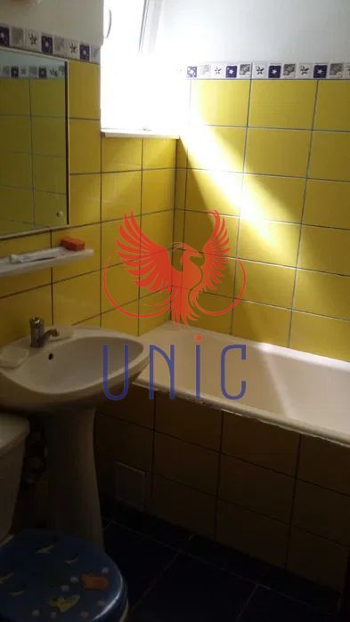 Apartament 3 camere etaj 1 zona Garii - 500 Euro - Poză 4