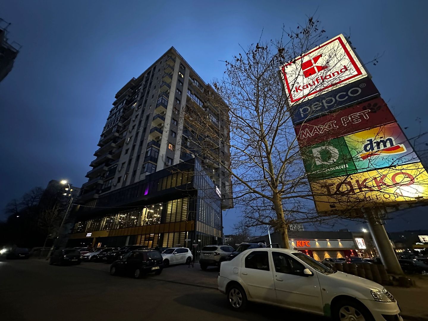 Garsoniera Studio Bloc NOU Metrou Dristor Mihai Bravu Centrala + Pat - Poză 3