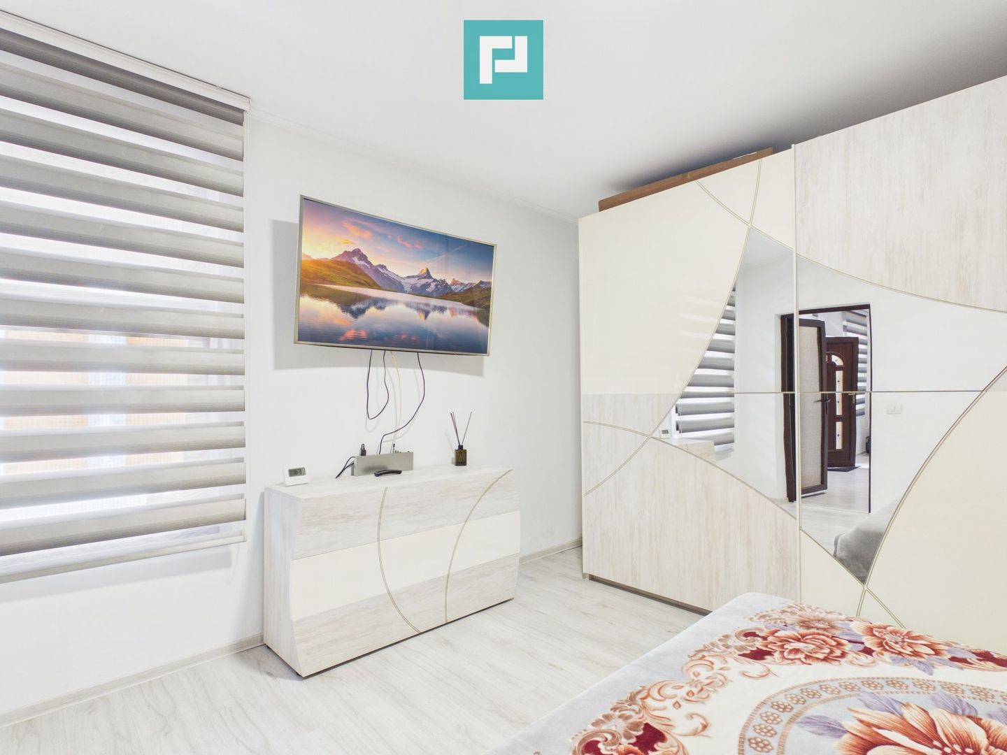 Apartament spațios cu 3 camere, zona centrală - Poză 15