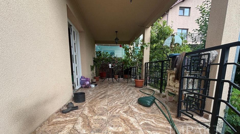 Vilă spațioasă cu garaj, curte de 600 mp  Sânnicoara - Poză 20