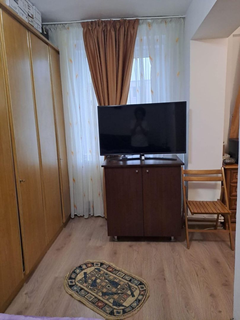 Garsoniera Micro 19,et3, in bloc mixt - Poză 6