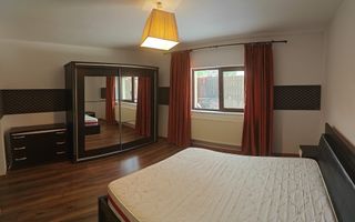 Apartament 3 camere cu curte de inchiriat - Poză 3