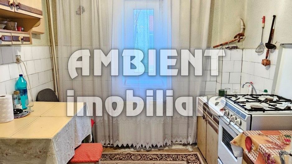 Apartament cu 3 camere, etaj 2, zona NORD; - Poză 4