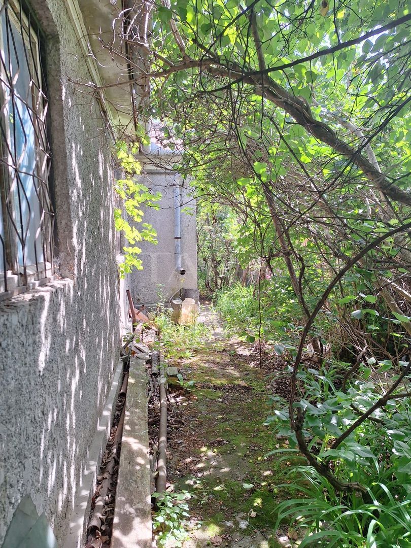 Casă cu 3 camere și teren generos, în Andrei Mureșanu - Poză 3