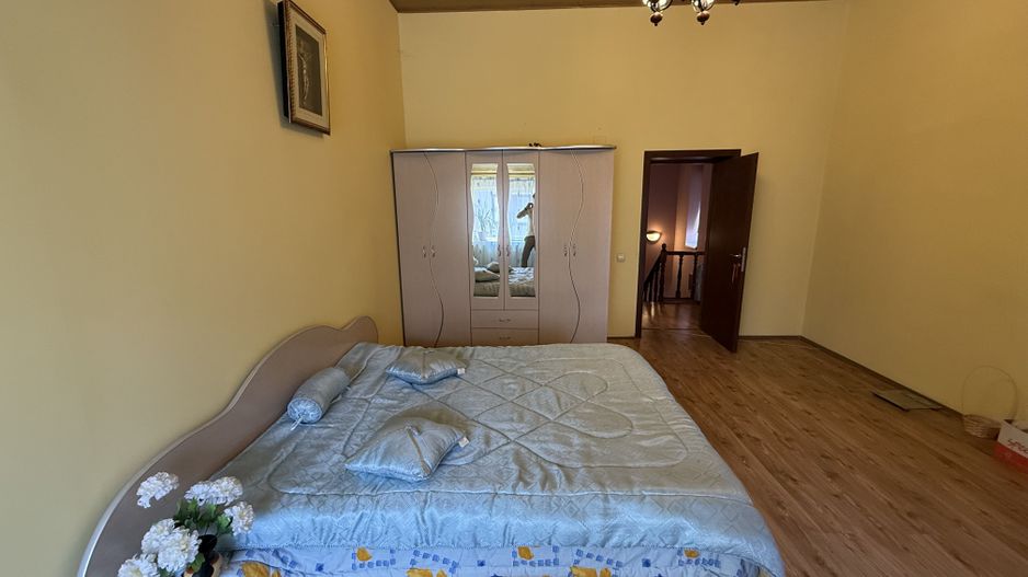 Vila P+1 cu terasă 255 mp + garaj 22,5 mp si teren 417 mp-Berceni ! - Poză 20