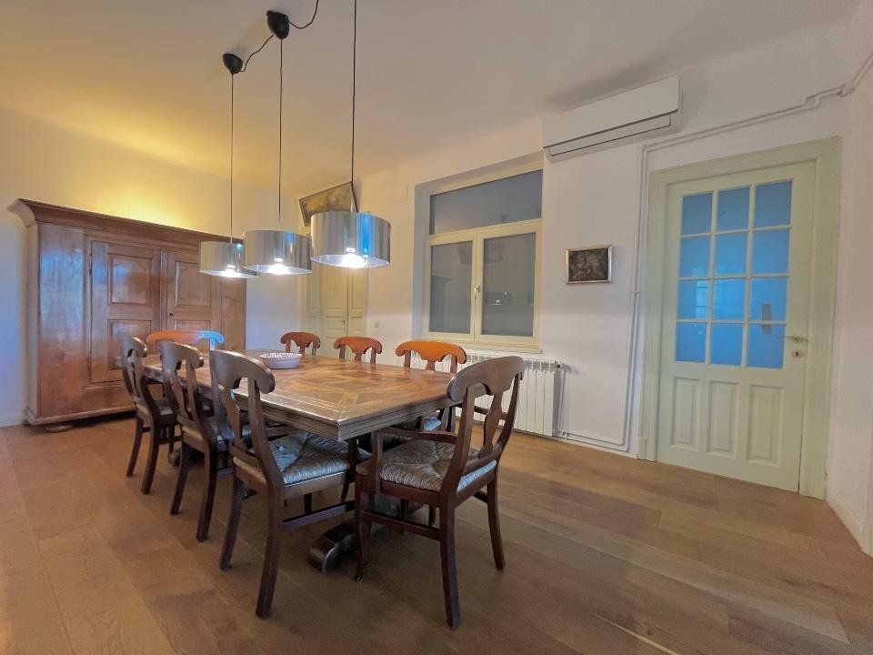 Apartament mare, luminos si stilat langa Cismigiu - sector 1. - Poză 5