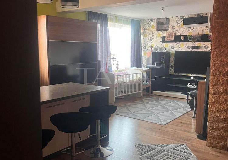 Oferim de vanzare apartament  camere Floresti - Poză 2