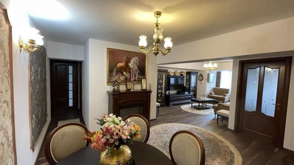 Unirii - P-ta ALBA IULIA, apartament 3 camere decomandate, etaj 5 - Poză 4