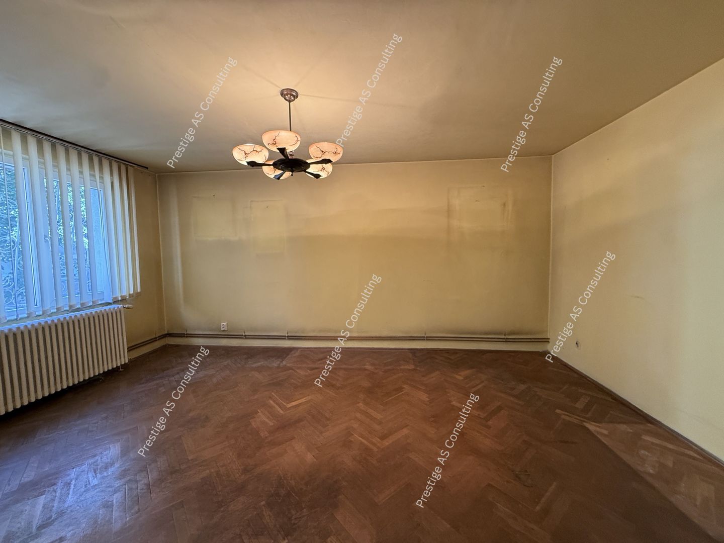 Apartament 4 camere, parter inalt zona Punctele Cardinale - Central - Poză 15