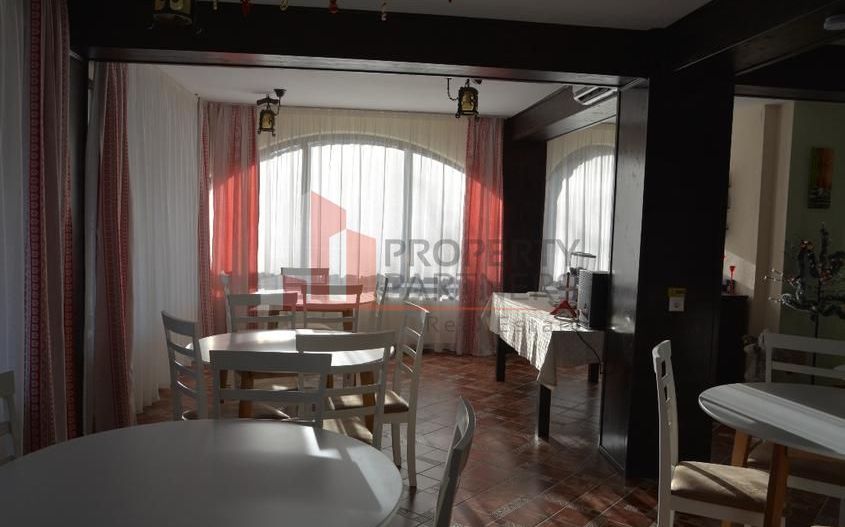Pensiune la cheie de vânzare în Bran – Afacere cu 10 camere plus piscina - Poză 6