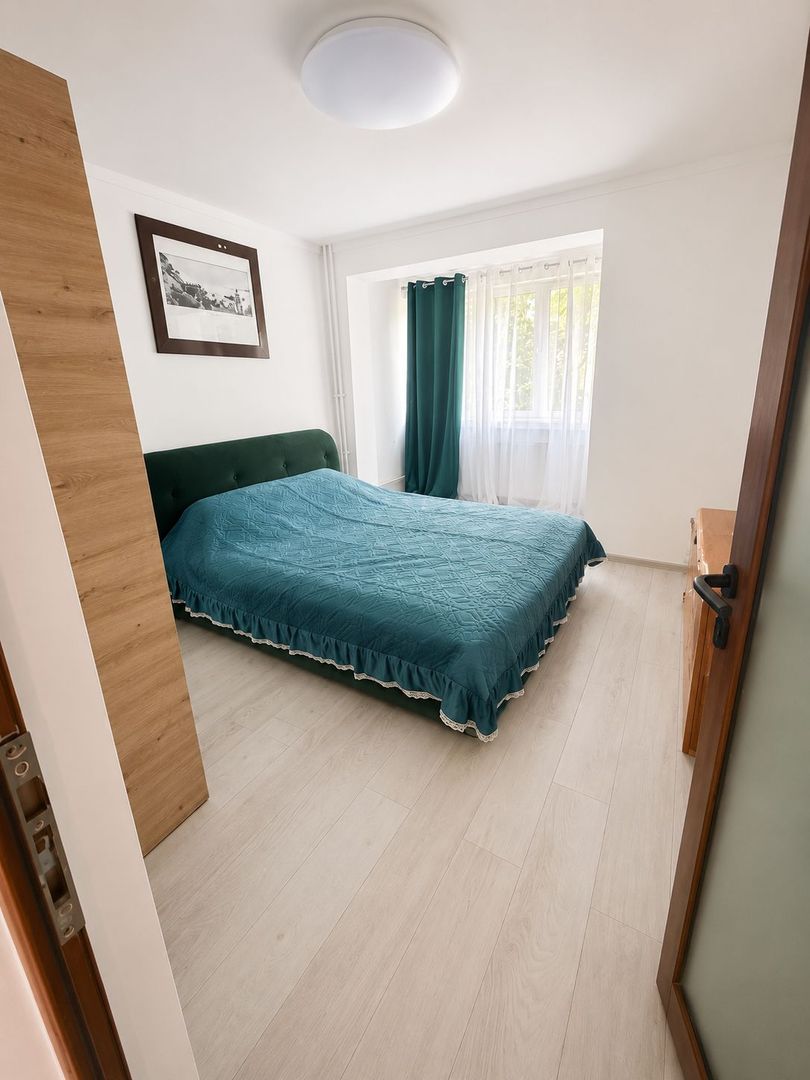Apartament spațios 3 cam, complet renovat, mobilat – disponibil 01.07. - Poză 7