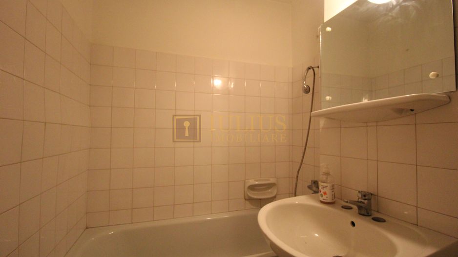 Decomandat, centrala pproprie, ideal pentru cei ce lucreaza de acasa. - Poză 21