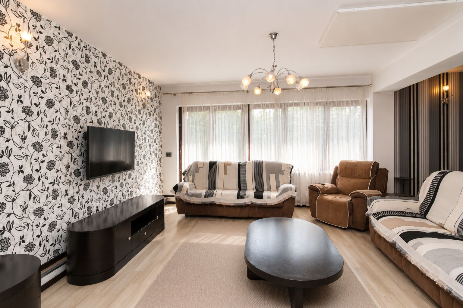 Casa individuala 6 camere, 214mpu,509 mp teren, 5km de Bucuresti, 2013 - Poză 2
