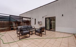 Apartament tip penthouse in Natura Residence, terasa 62 mp, mobilat modern - Poză 5