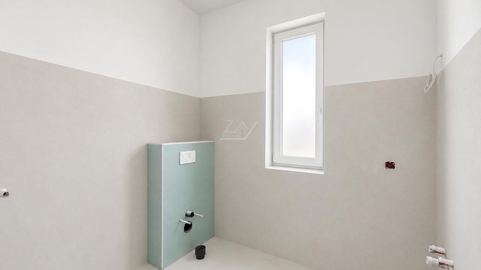 COMISION 0! Duplex finalizat. 5 camere, 3 bai. Panouri fotovoltaice. - Poză 11