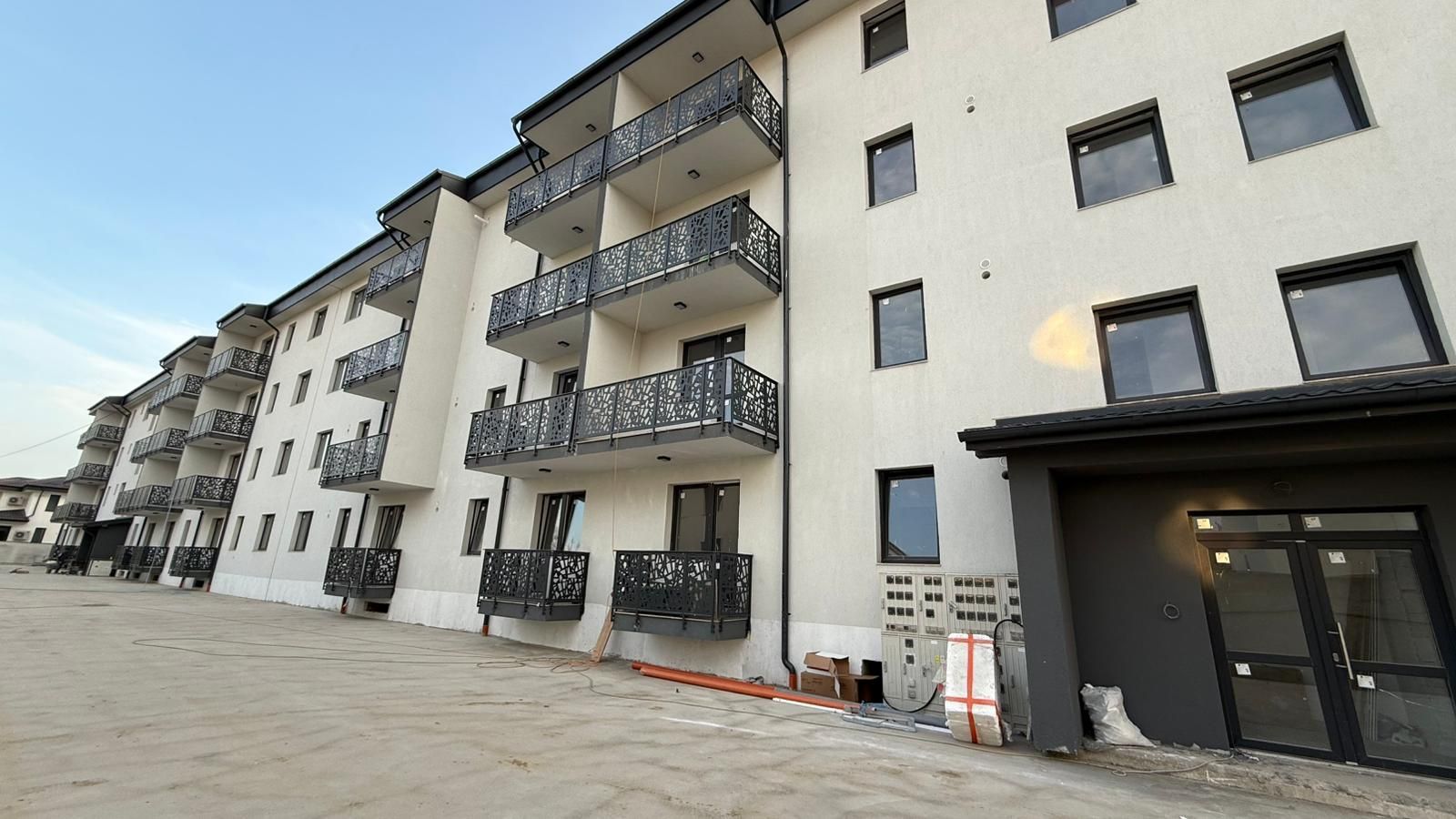 AP. 2 CAMERE, BUCATARIE INCHISA, LOC PARCARE, STATIE STB, COMISION 0% - Poză 1