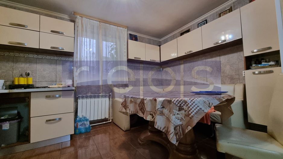 VANZARE CASA | DECOMANDATA | ZONA EROII REVOLUTIEI - Poză 4