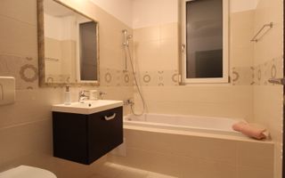 PENTHOUSE zona Braytim, terasa de 50mp, strada secundara foarte linistita! - Poză 12