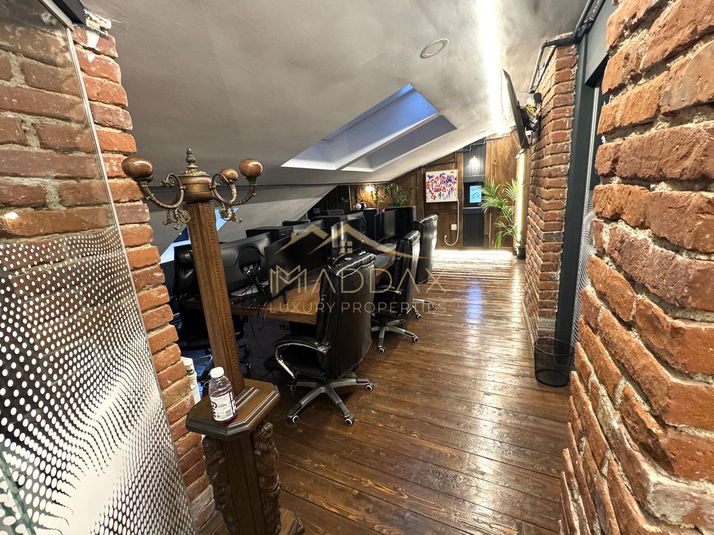 Spatiu de birouri in Vila Interbelica ***104mp utili***// Victoriei - Poză 11