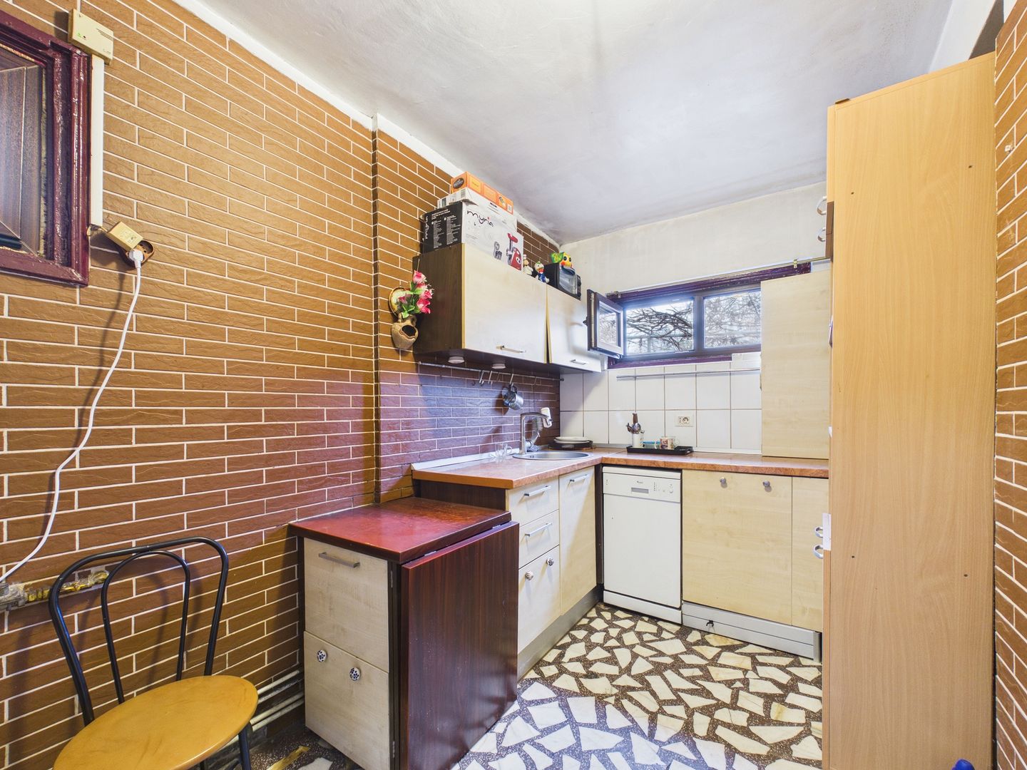Casa cu 4 camere Bucurestii Noi | Teren 308mp | Garaj si Magazie - Poză 8