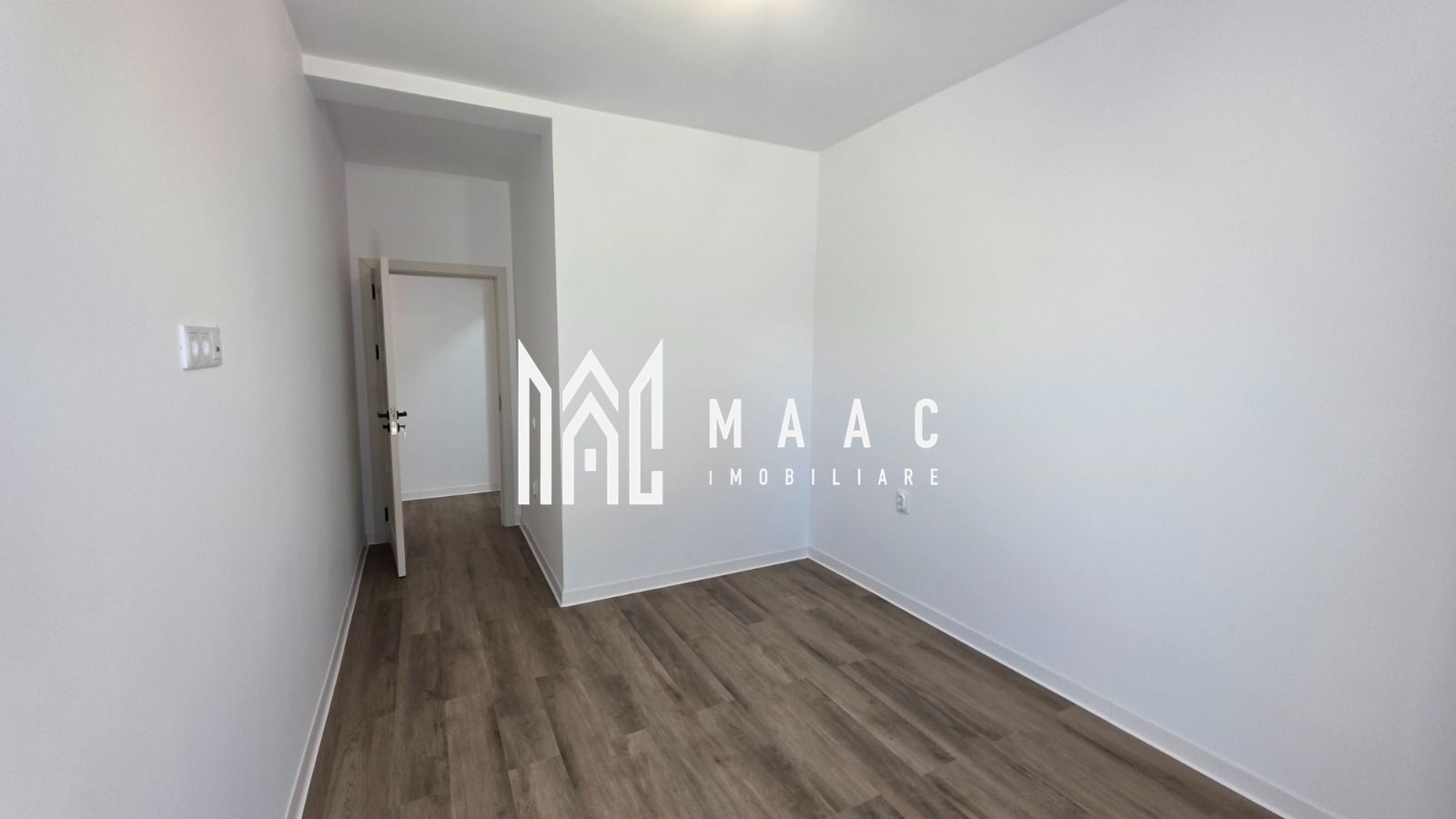 Apartament 2 camere de vânzare Selimbar | Central | curte 90 mp, parcare - Poză 8