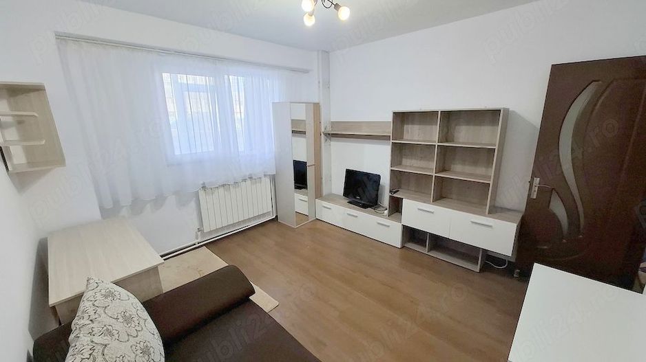 De inchiriat apartament cu 2 camere,  zona Spitalul judetean, et. 2, 450 E - Poză 1