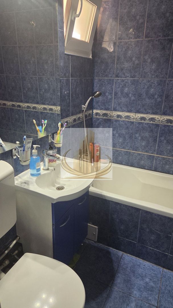 Vand Apartament două camere confort unu - Poză 4