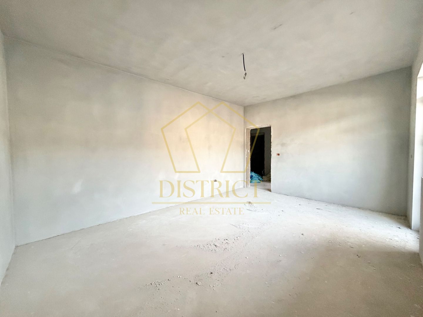 Apartament cu 2 camere si dressing decomandat la etajul 2in Giroc langa Hotel IQ - Poză 4