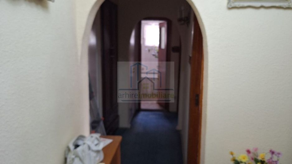 Apartament 3 Camere Decomandat, etj 2/8 - Poză 2