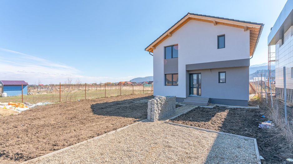 Casa individuala in Cristian compusa din 5 camere - Poză 5