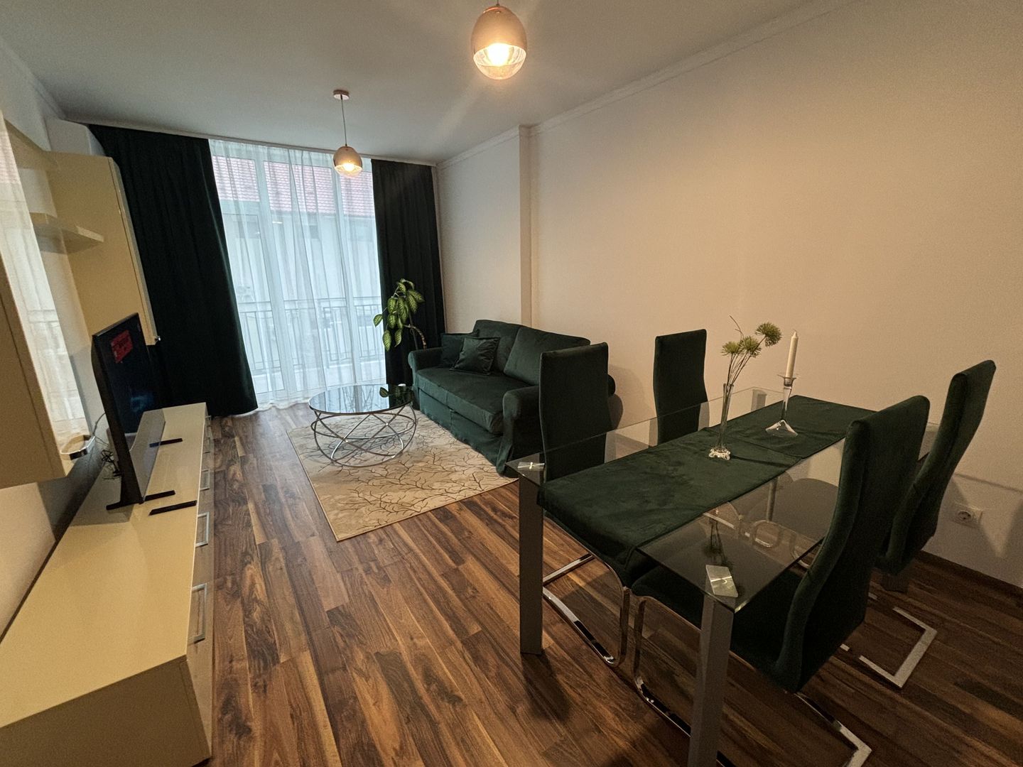 Mobilat si utilat cu loc de parcare subteran la City of Mara - Poză 6