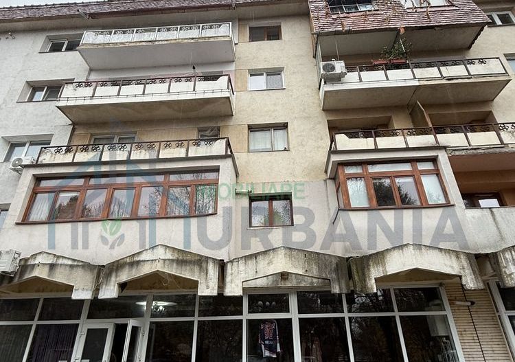 Apartament 3 camere, decomandat, ultracentral - Poză 1
