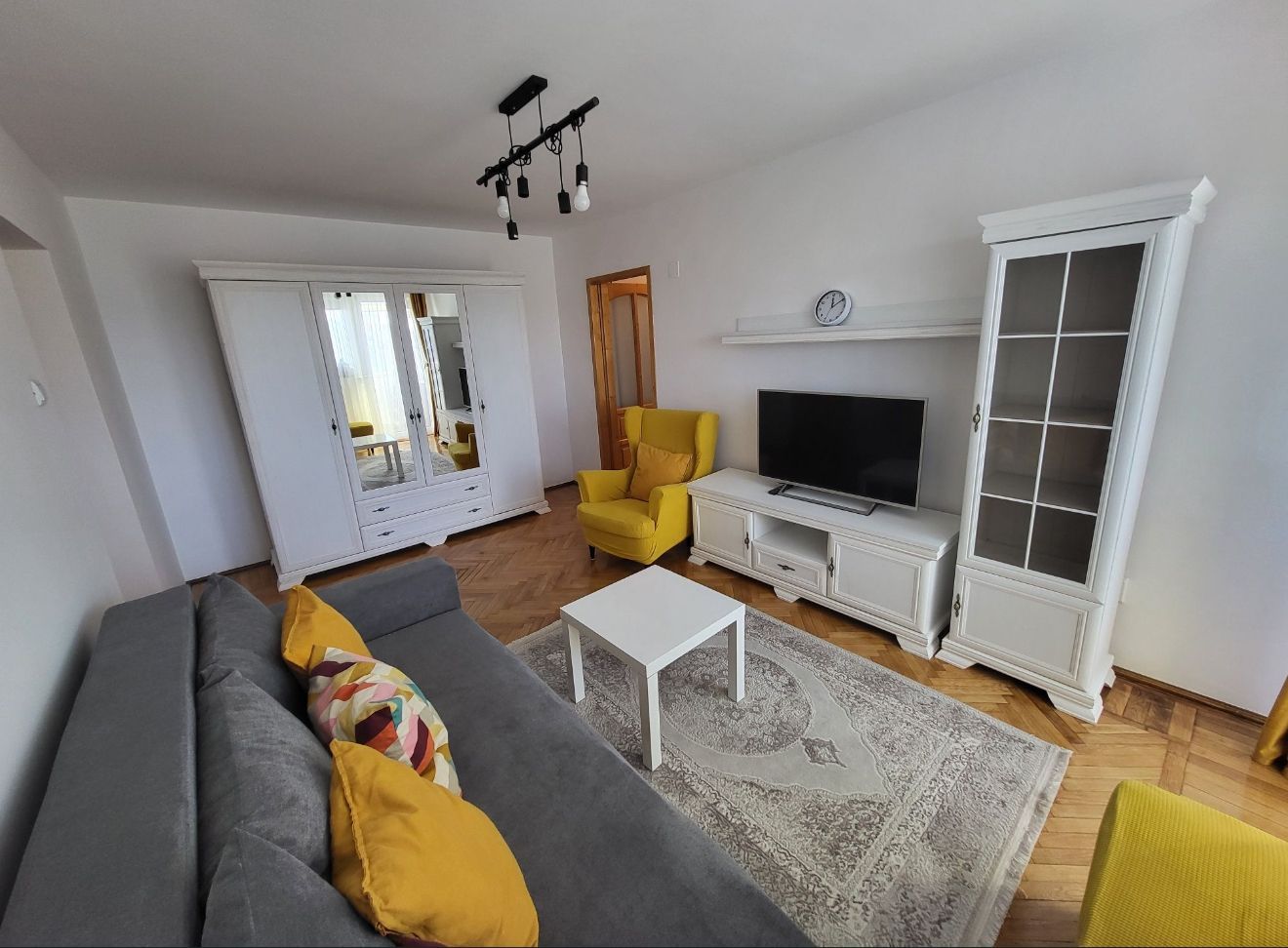 AP. 3 CAMERE MIHAI BRAVU, MODERN, BUCATARIE INCHISA, METROU 7 MINUTE - Poză 2