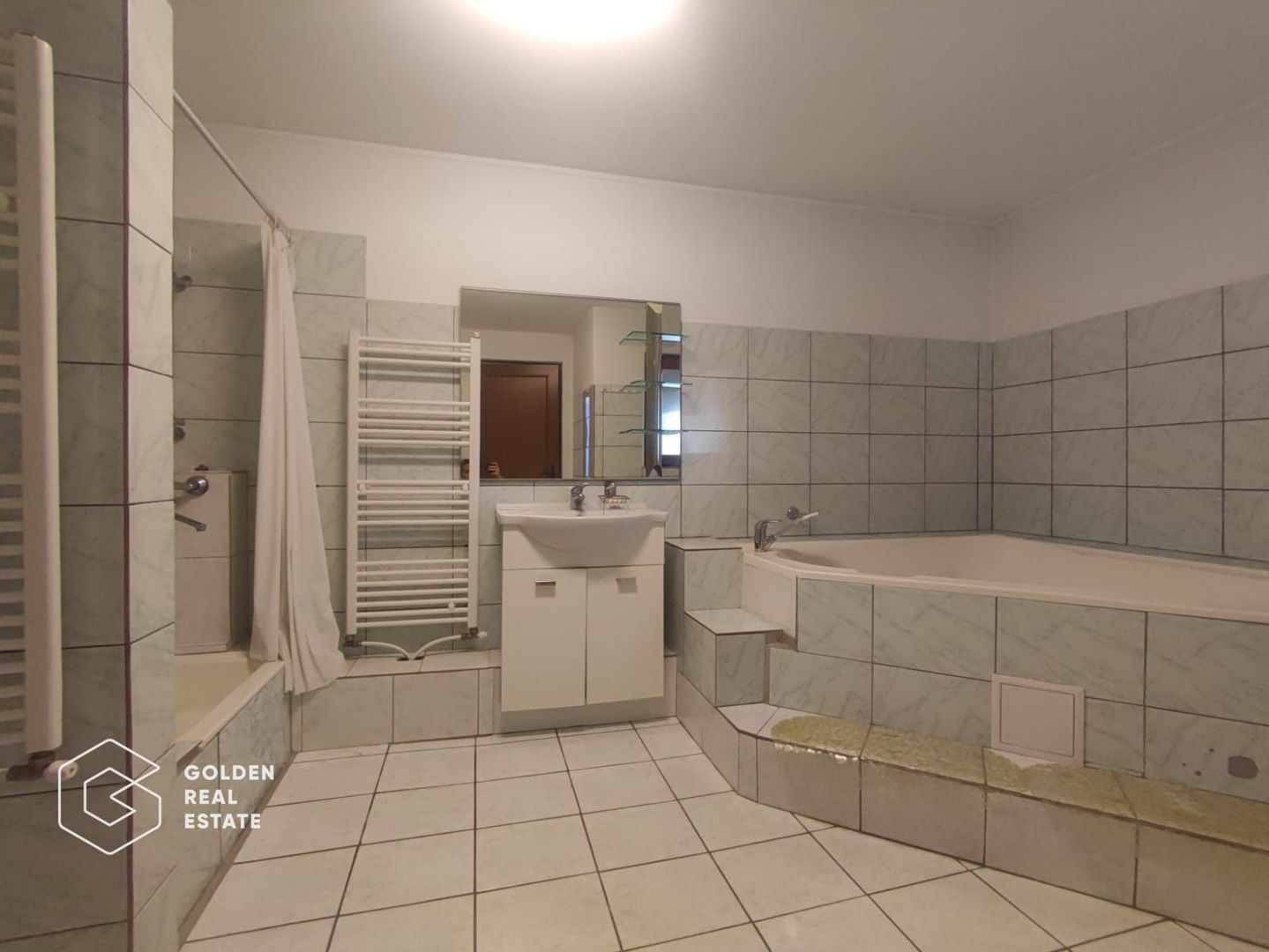 Casa solida, spatiu interior mare, zona Micalaca - Poză 10