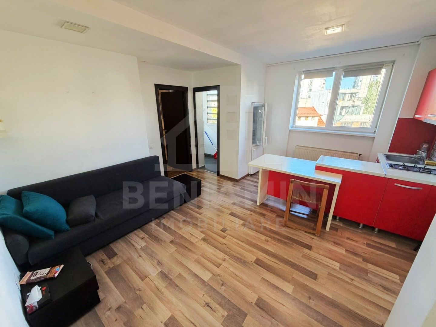 3 Camere-Mobilat-Utilat-60mp-Centrala Termica-Zona Grivitei - Poză 1