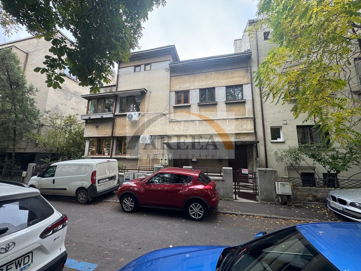 Vila generoasa in zona Capitale Victoriei Dorobanti - Poză 2