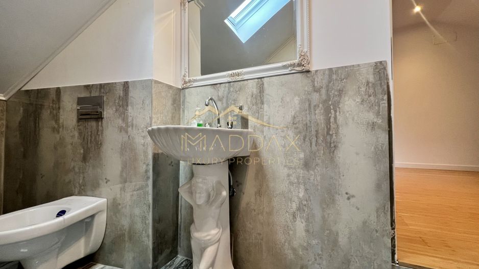 Casa **8 camere** // Domenii - Poză 13