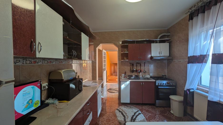 Vila spațioasă 6 camere cu teren generos – Ferentari – Preț excelent! - Poză 21