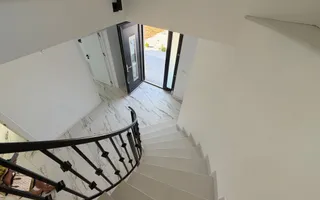 Casa individuala. 172 mp utili. Garaj. Disponibila imediat - Poză 38