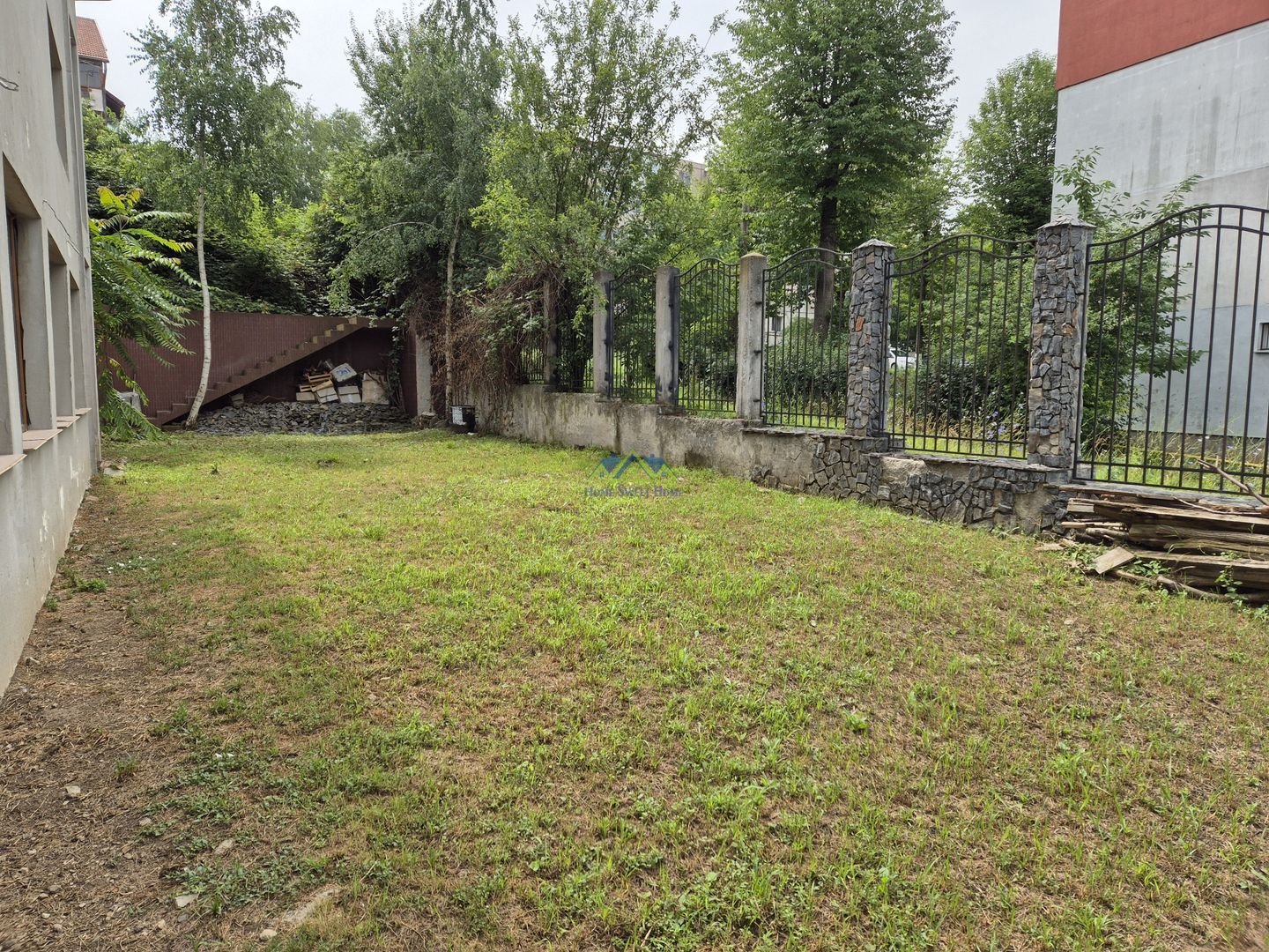 Vand casa 11 camere, P+2, zona OM, pretabil gradinita privata, etc! - Poză 4