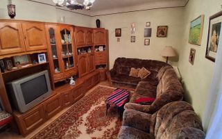 Apartament 2 camere,  Decomandat, parter, zona Copou Iasi - Poză 1